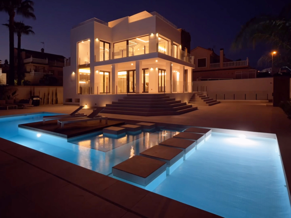 Luxurious Property in Torre La Mata (Ref: DOSI-1434)
