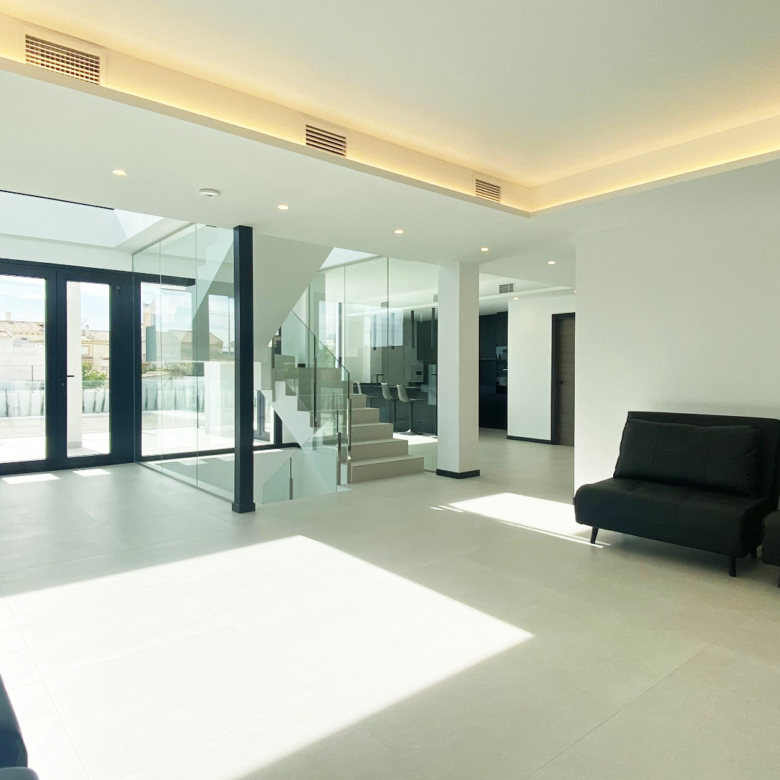 Luxurious Property in Torre La Mata (Ref: DOSI-1434)