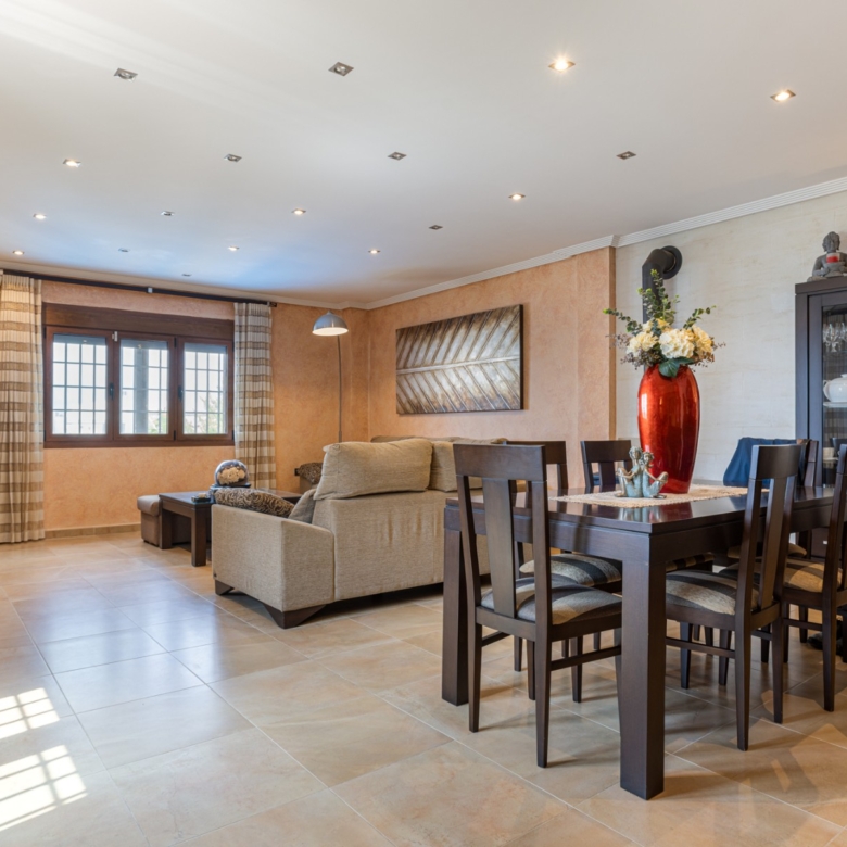 Detached Villa in Los Montesinos (Ref: BCT-MARMA)