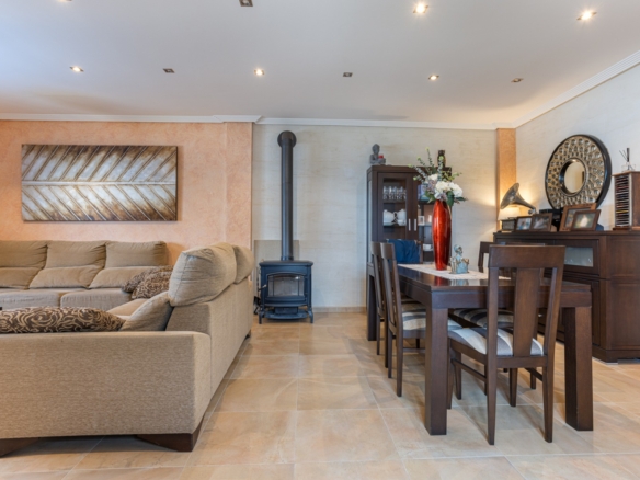 Detached Villa in Los Montesinos (Ref: BCT-MARMA)