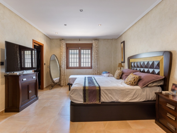 Detached Villa in Los Montesinos (Ref: BCT-MARMA)