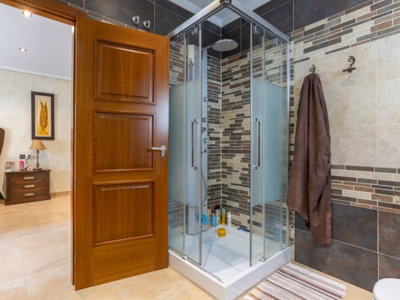 Detached Villa in Los Montesinos (Ref: BCT-MARMA)