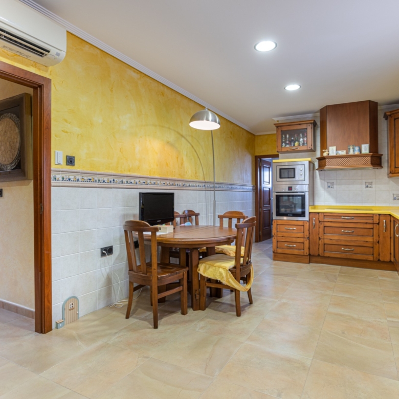Detached Villa in Los Montesinos (Ref: BCT-MARMA)