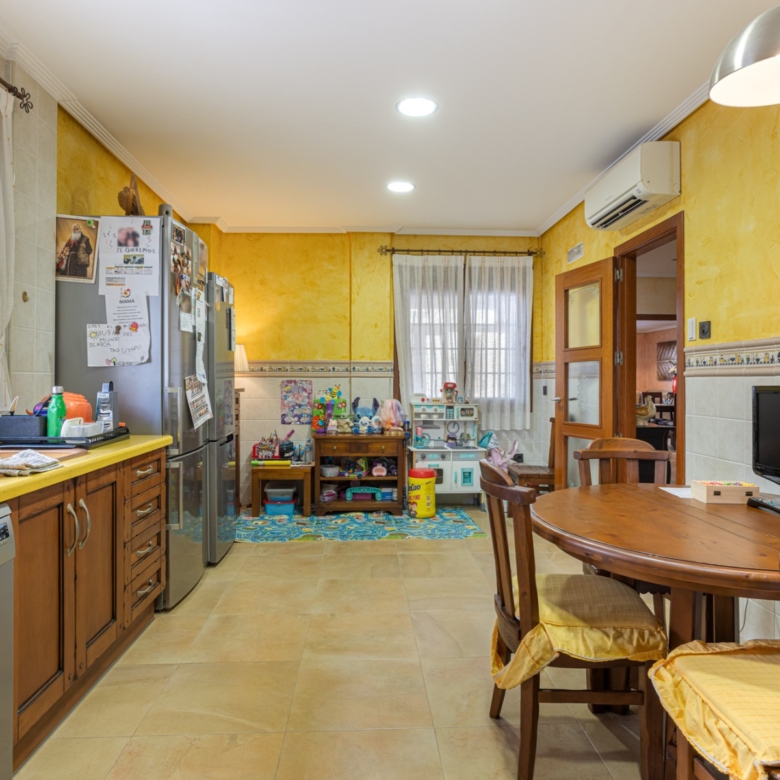 Detached Villa in Los Montesinos (Ref: BCT-MARMA)