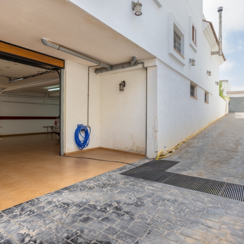 Detached Villa in Los Montesinos (Ref: BCT-MARMA)