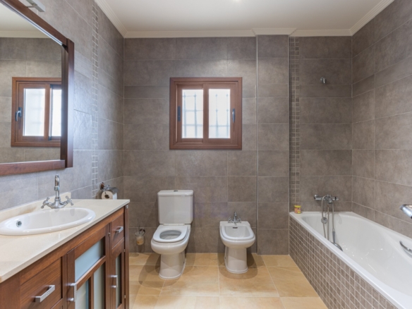 Detached Villa in Los Montesinos (Ref: BCT-MARMA)