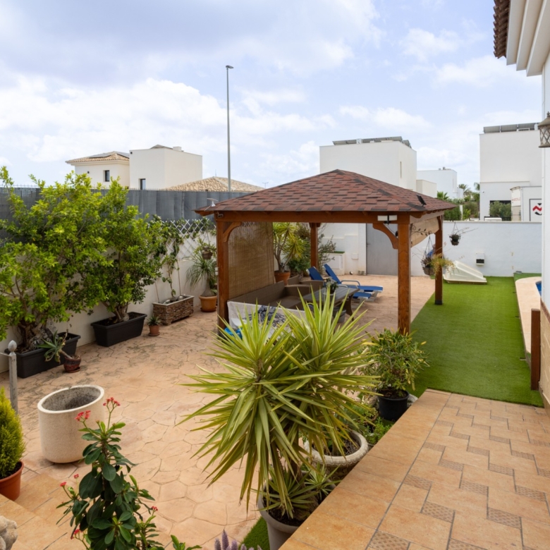 Detached Villa in Los Montesinos (Ref: BCT-MARMA)