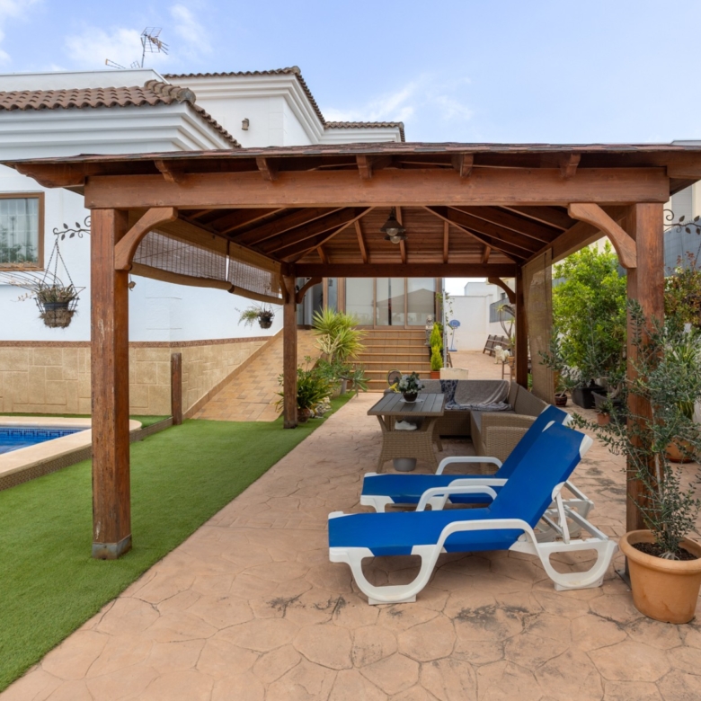 Detached Villa in Los Montesinos (Ref: BCT-MARMA)