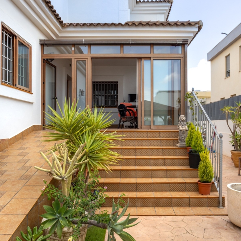 Detached Villa in Los Montesinos (Ref: BCT-MARMA)
