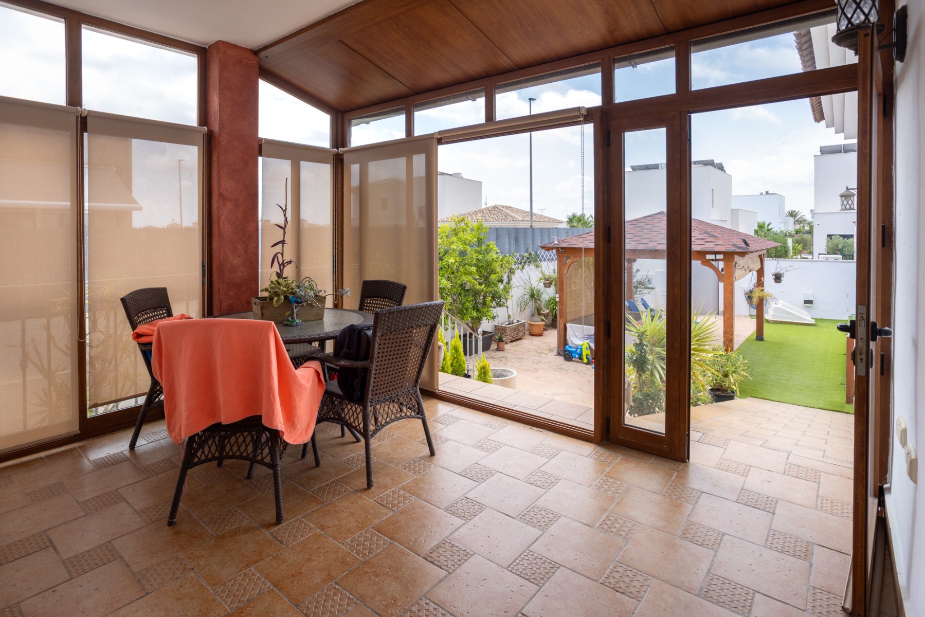 Detached Villa in Los Montesinos (Ref: BCT-MARMA)