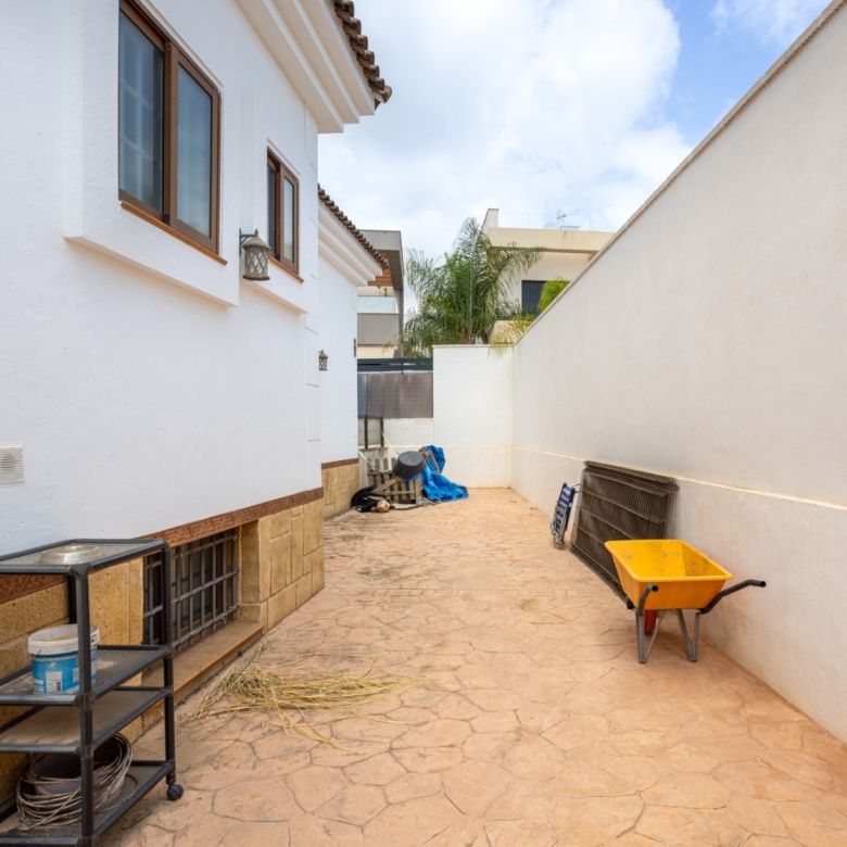 Detached Villa in Los Montesinos (Ref: BCT-MARMA)