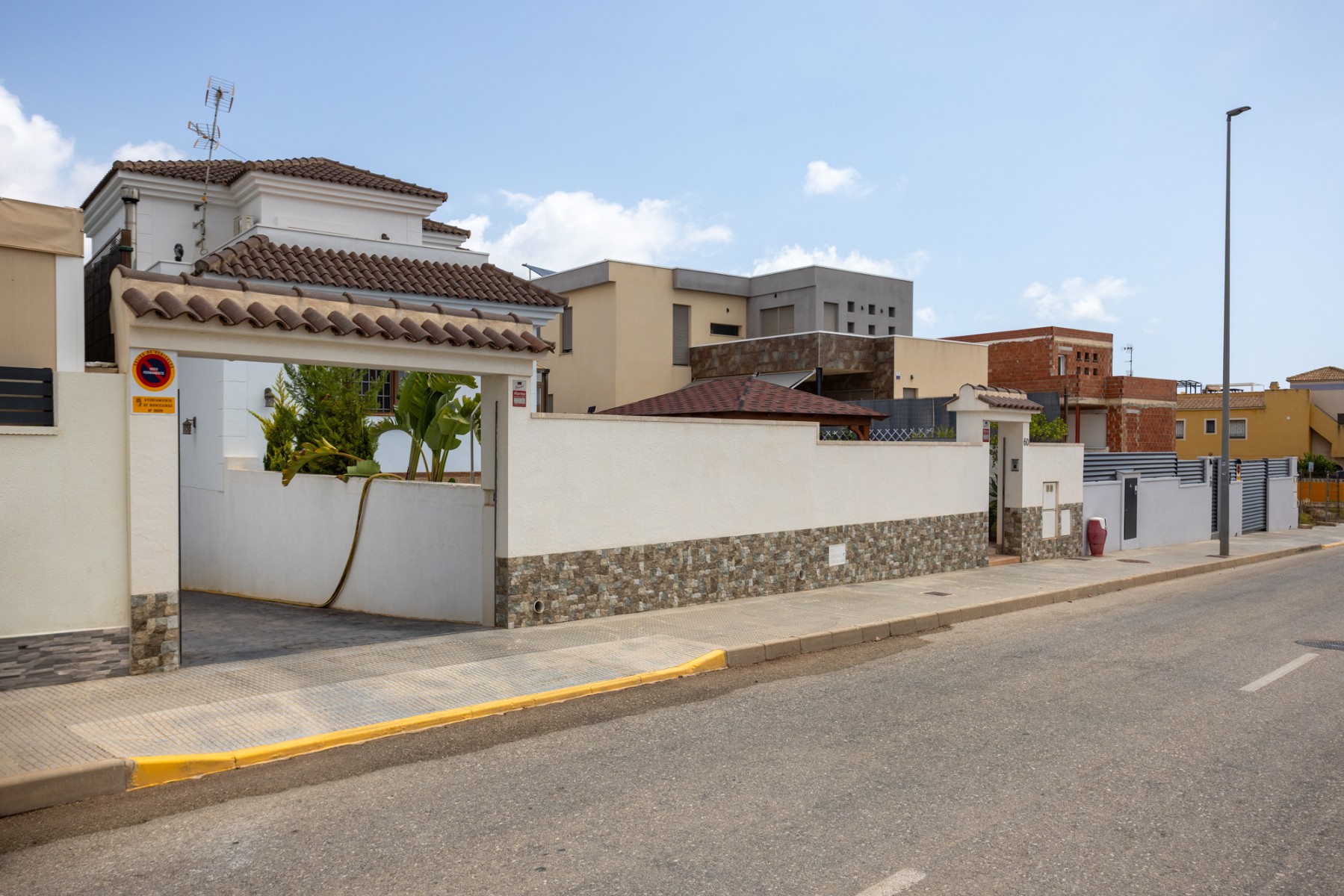 Detached Villa in Los Montesinos (Ref: BCT-MARMA)