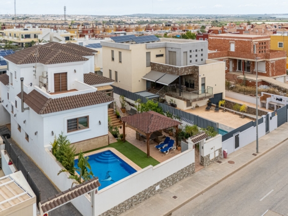 Detached Villa in Los Montesinos (Ref: BCT-MARMA)