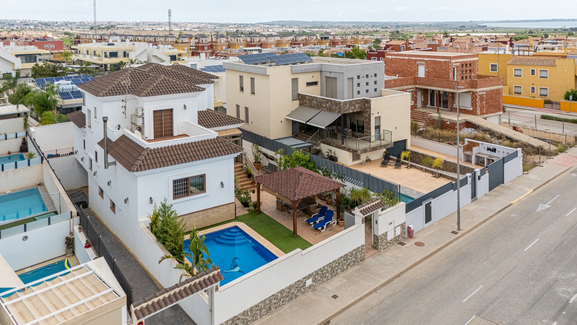 Detached Villa in Los Montesinos (Ref: BCT-MARMA)