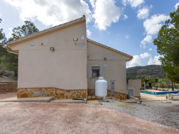 Detached Villa in La Zarza (Ref: BC-ERDO)