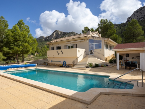Detached Villa in La Zarza (Ref: BC-ERDO)