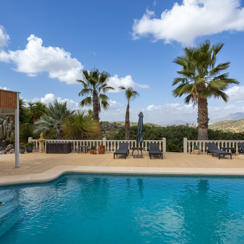 Detached Villa in La Zarza (Ref: BC-ERDO)