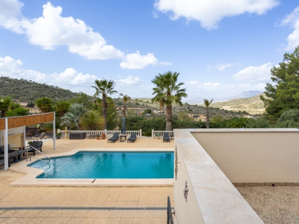 Detached Villa in La Zarza (Ref: BC-ERDO)
