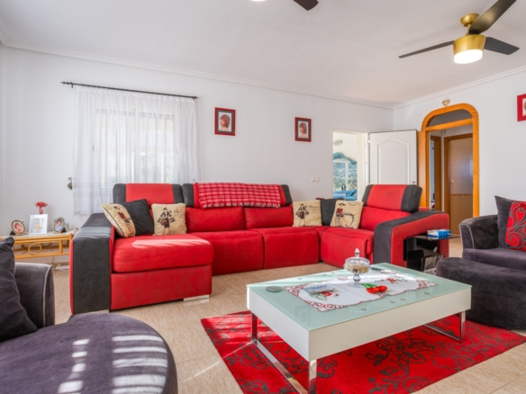 Finca – Country Property in La Zarza (Ref: BC-ANEEHS-D)
