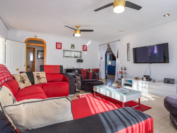 Finca – Country Property in La Zarza (Ref: BC-ANEEHS-D)