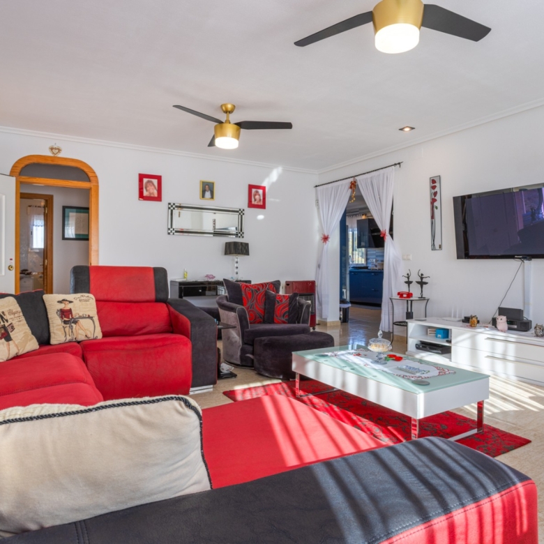 Finca – Country Property in La Zarza (Ref: BC-ANEEHS-D)