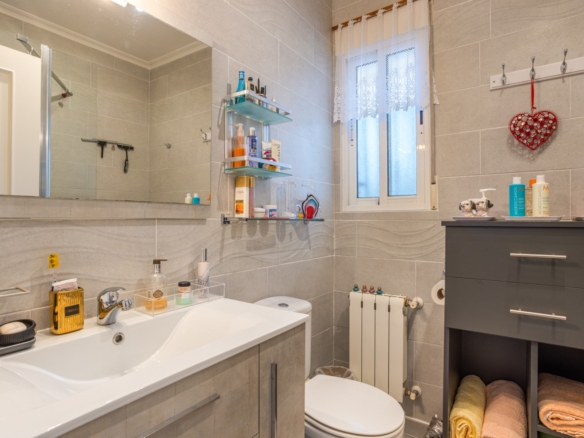Finca – Country Property in La Zarza (Ref: BC-ANEEHS-D)