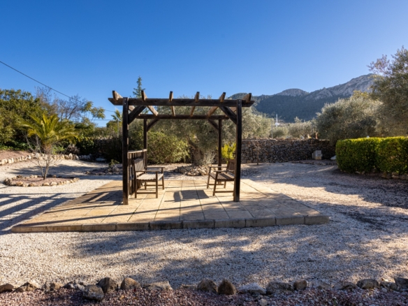 Finca – Country Property in La Zarza (Ref: BC-ANEEHS-D)