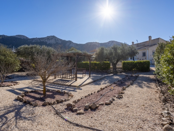 Finca – Country Property in La Zarza (Ref: BC-ANEEHS-D)