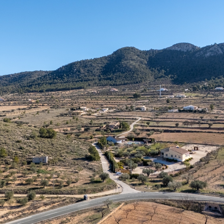Finca – Country Property in La Zarza (Ref: BC-ANEEHS-D)