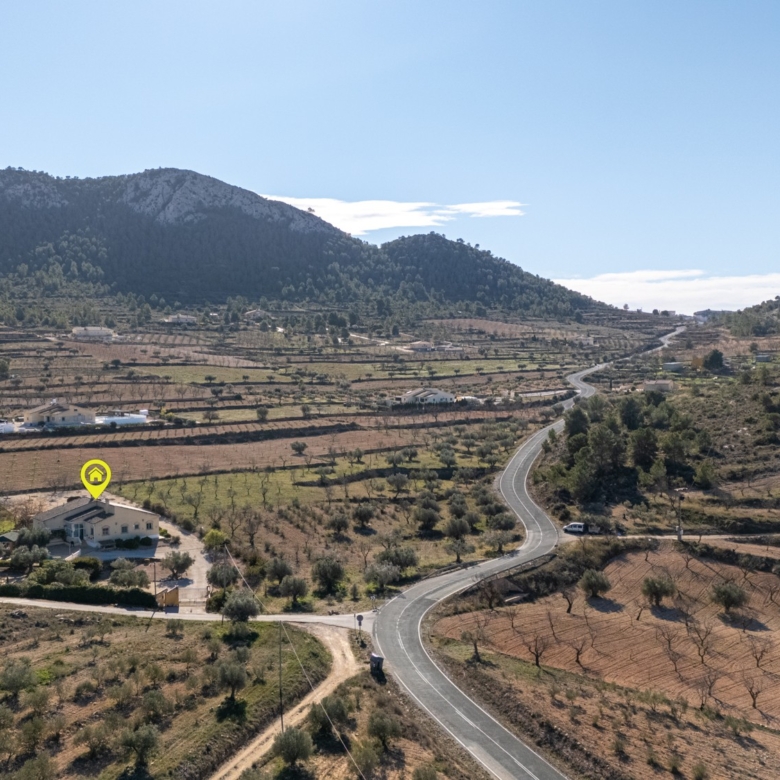 Finca – Country Property in La Zarza (Ref: BC-ANEEHS-D)