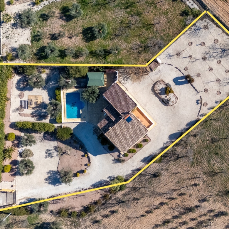 Finca – Country Property in La Zarza (Ref: BC-ANEEHS-D)