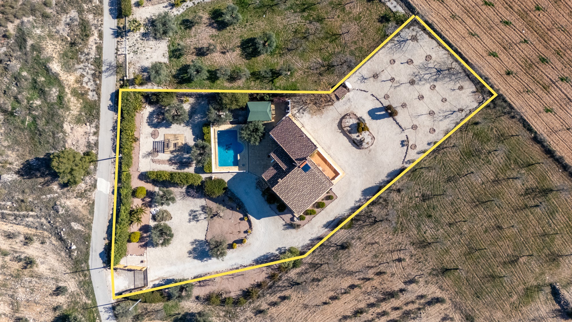 Finca – Country Property in La Zarza (Ref: BC-ANEEHS-D)