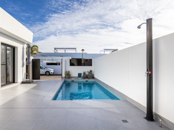 Detached Villa in Torre Pacheco (Ref: BCK-CIMAN)