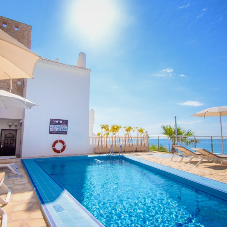 Hotel in Villajoyosa (Ref: DOSI-707)