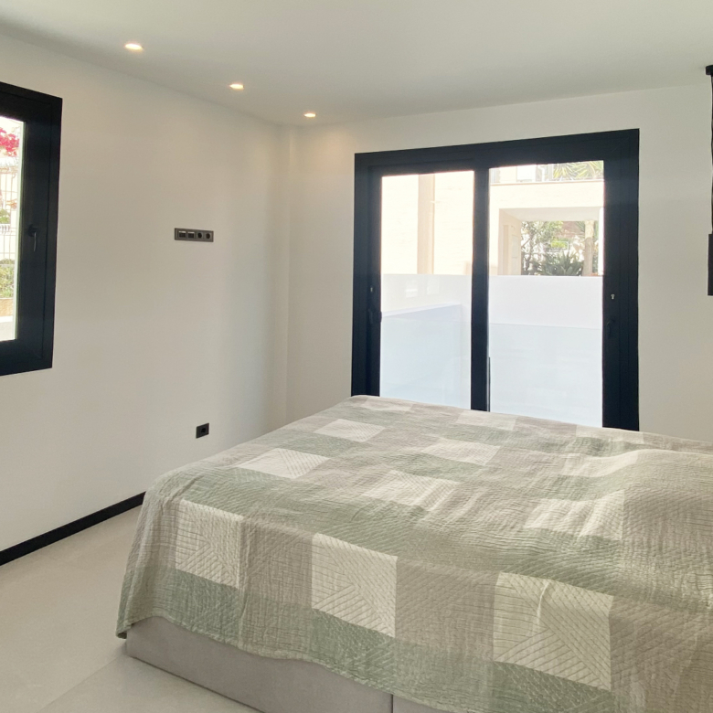 Luxurious Property in Torre La Mata (Ref: DOSI-1434)