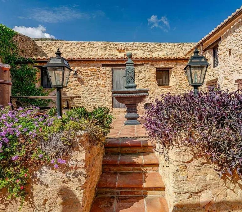Country Estate in Benissa (Ref: DOSI-3460)