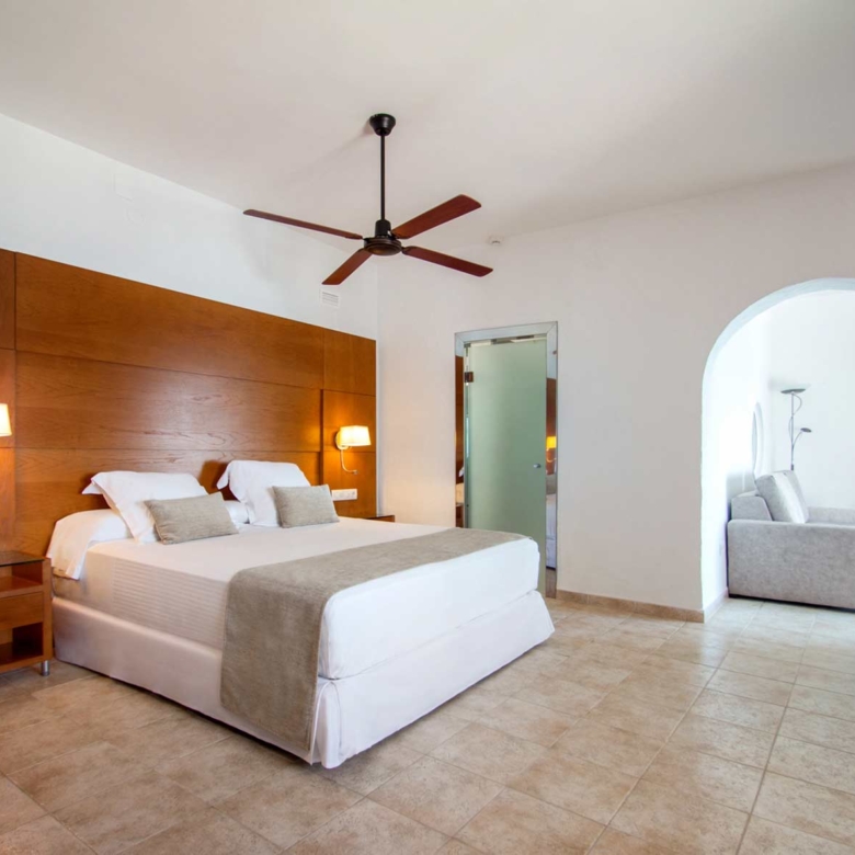 Hotel in Villajoyosa (Ref: DOSI-707)
