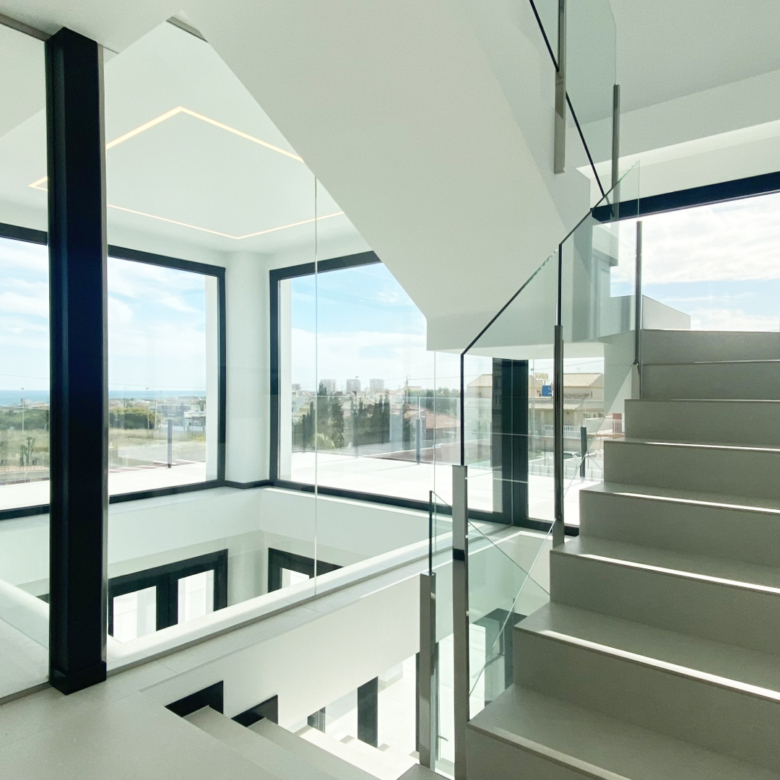 Luxurious Property in Torre La Mata (Ref: DOSI-1434)