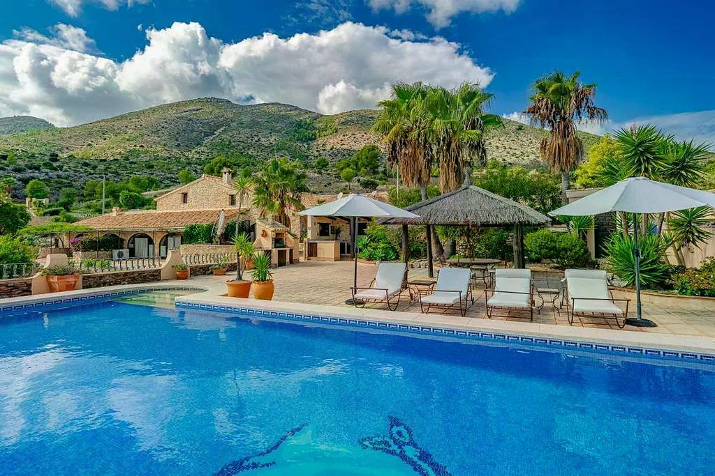 Country Estate in Benissa (Ref: DOSI-3460)