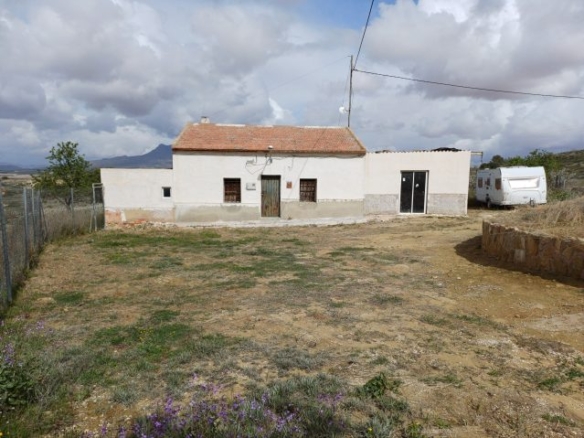 villa in La Zarza (Ref: CC0656)
