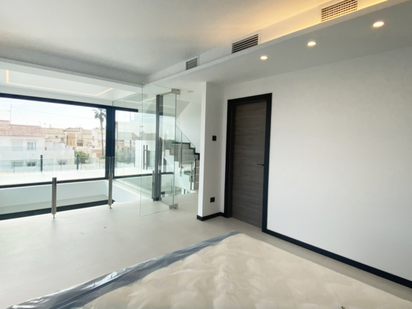 Luxurious Property in Torre La Mata (Ref: DOSI-1434)