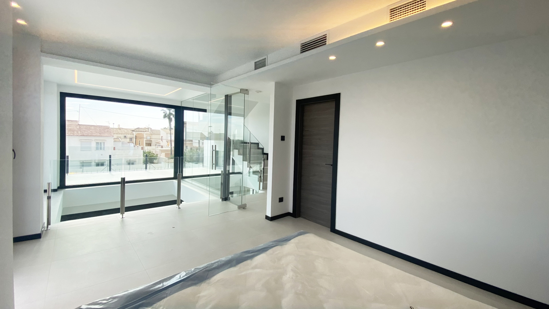 Luxurious Property in Torre La Mata (Ref: DOSI-1434)