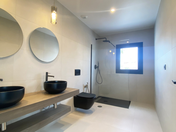 Luxurious Property in Torre La Mata (Ref: DOSI-1434)