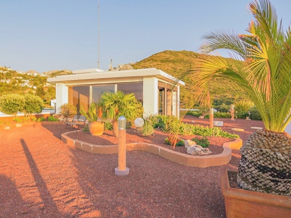 Luxurious Property in Monte Pego (Ref: DOSI-1147)