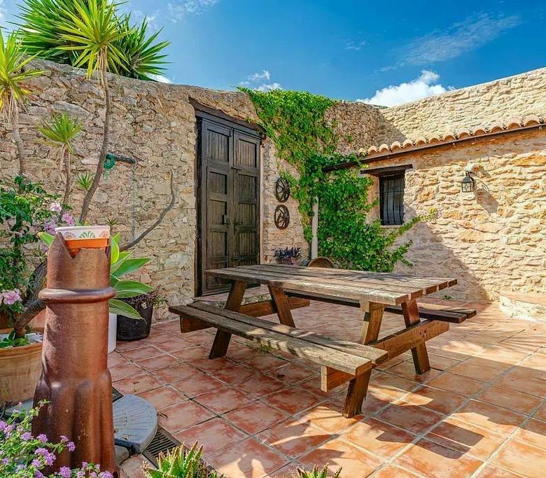 Country Estate in Benissa (Ref: DOSI-3460)