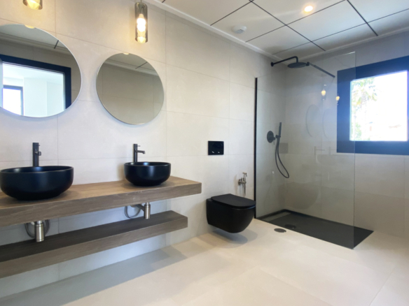 Luxurious Property in Torre La Mata (Ref: DOSI-1434)