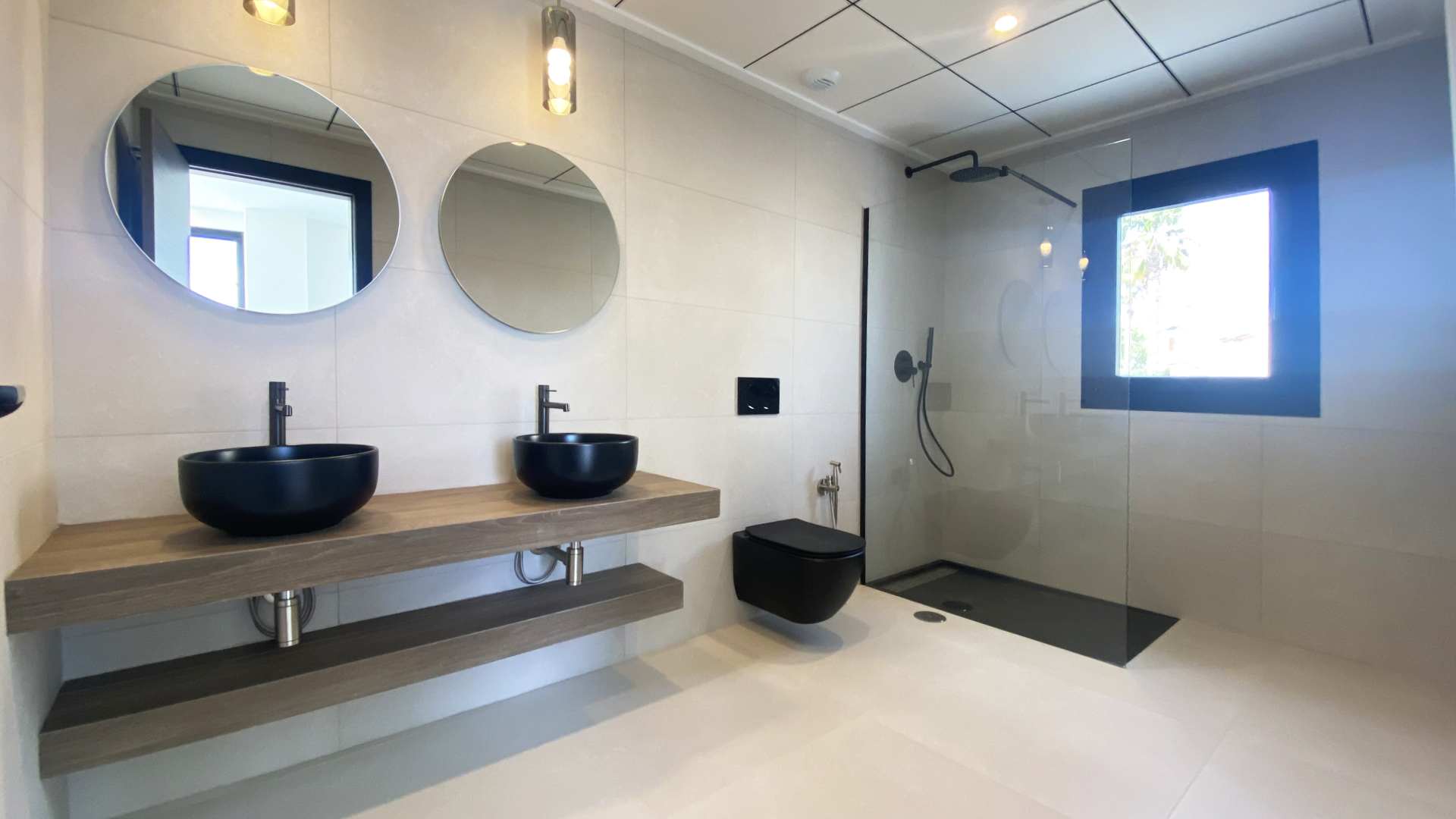 Luxurious Property in Torre La Mata (Ref: DOSI-1434)