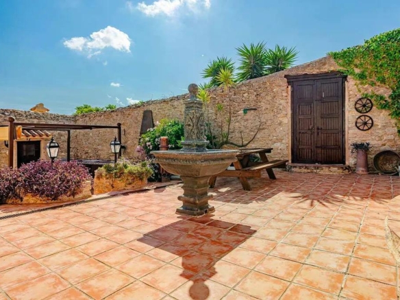 Country Estate in Benissa (Ref: DOSI-3460)