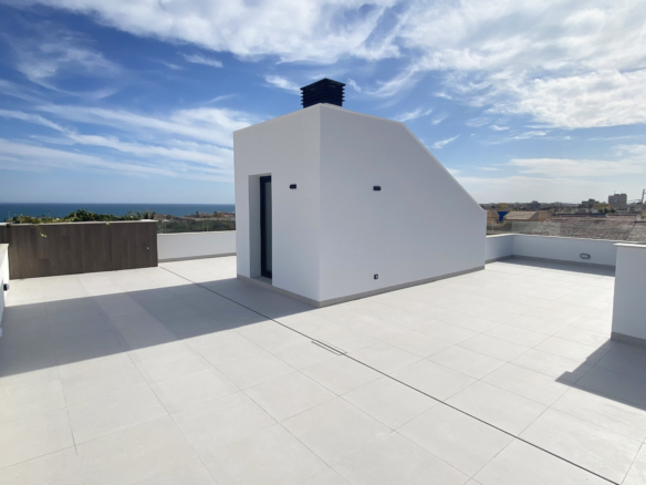 Luxurious Property in Torre La Mata (Ref: DOSI-1434)