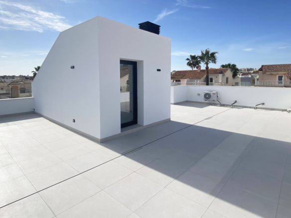 Luxurious Property in Torre La Mata (Ref: DOSI-1434)